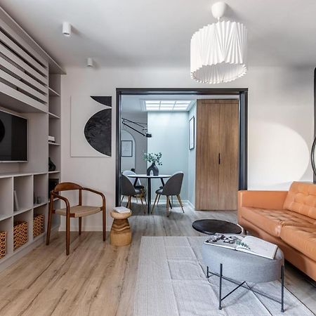 Apartamento Downtown Story By Urbanesq Bucarest Exterior foto